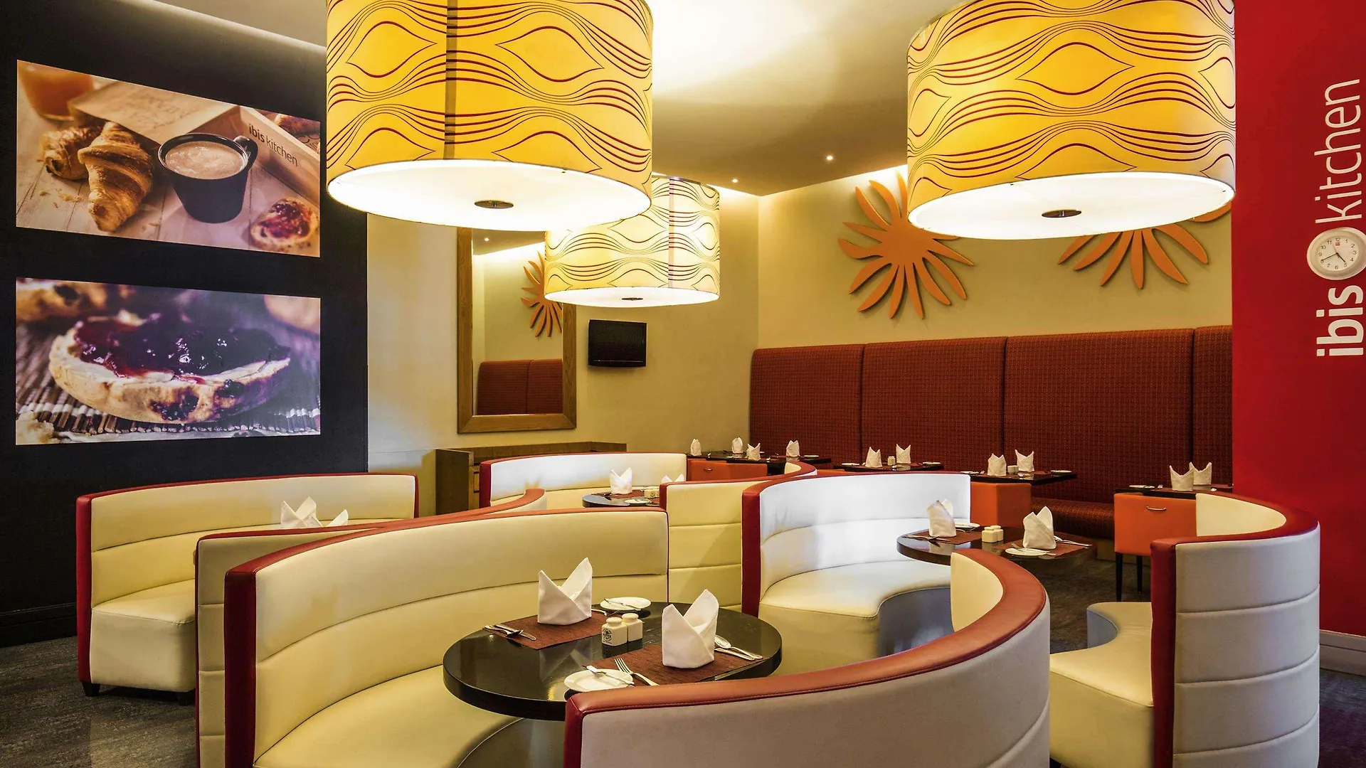 Ibis Mall Avenue Dubai Hotell