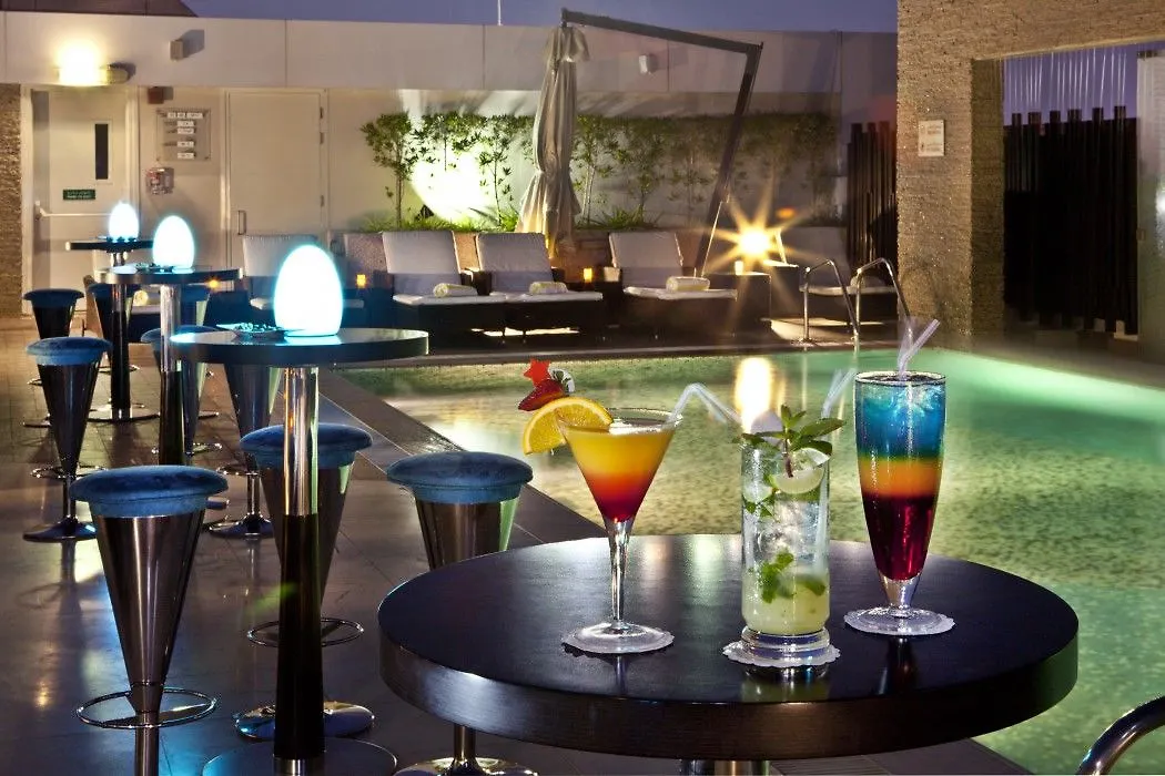 Ibis Mall Avenue Dubai Hotel