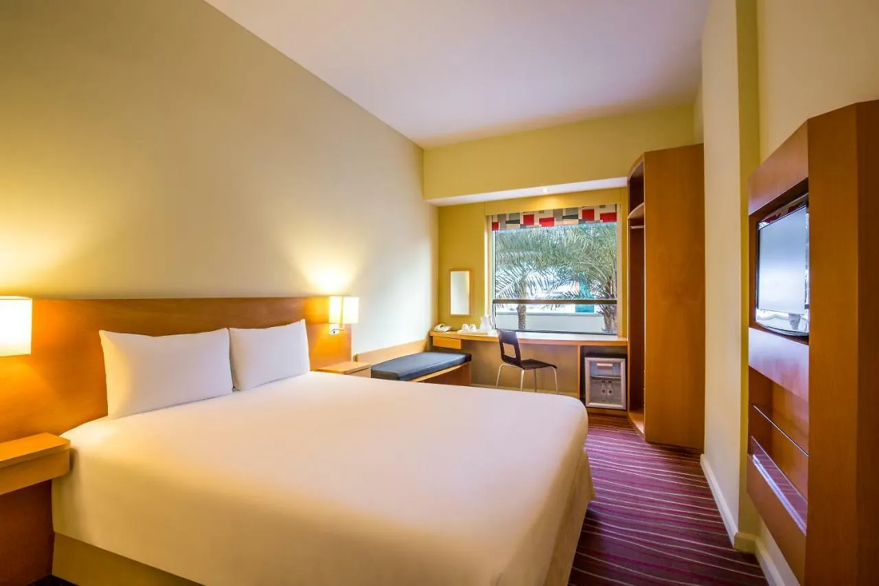 Ibis Mall Avenue Dubai Hotel